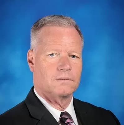 Profile Image of Darren with Blue Background
